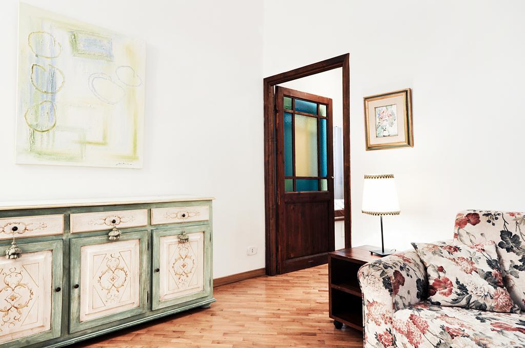 Uffizi Apartment 2 Florenz Zimmer foto